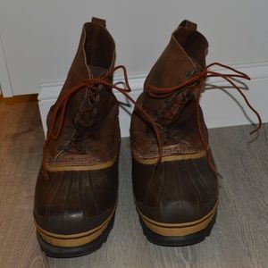 Sorel Size 10 Men's 9" Rubber Boots + 2 Liners